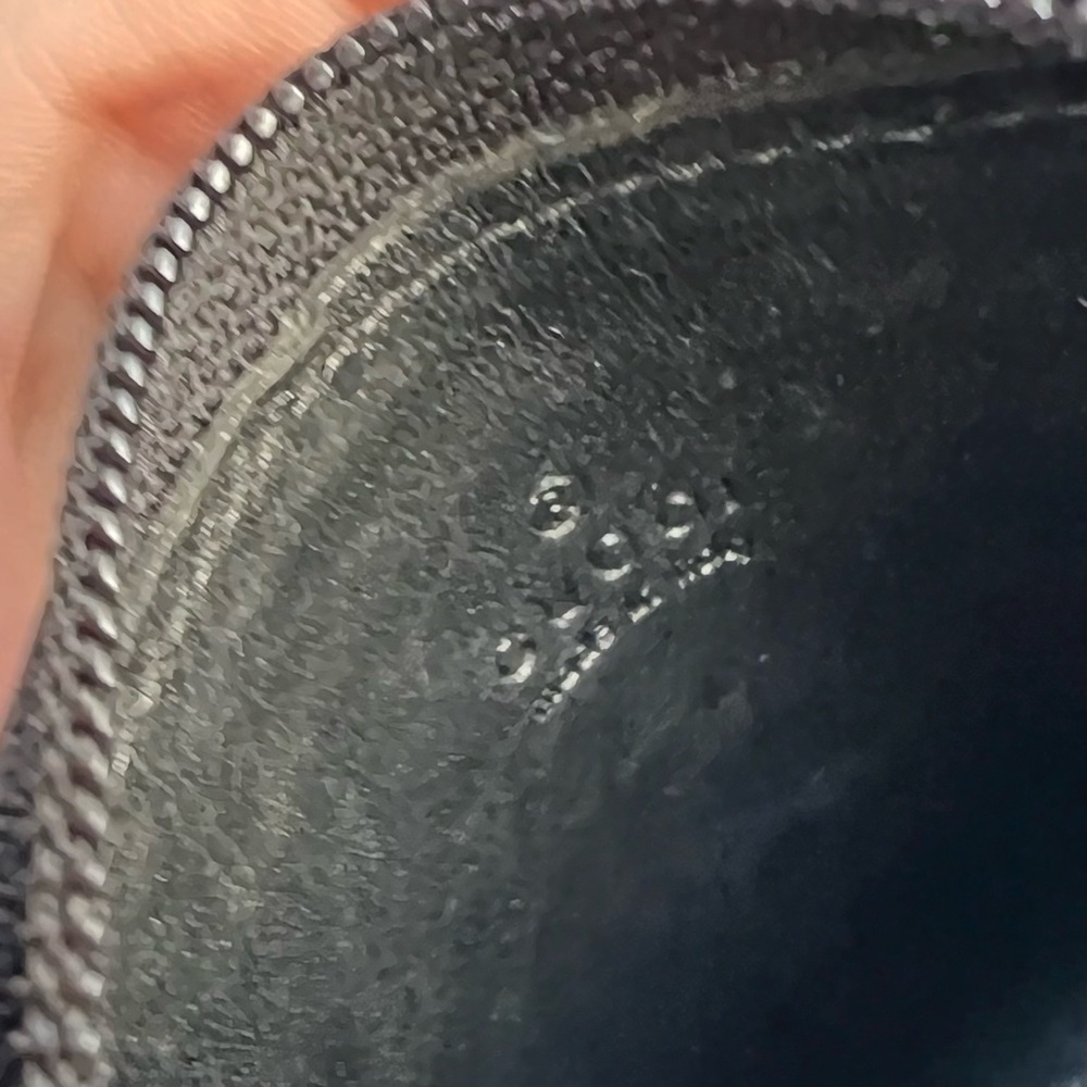 Gucci Coin Case Black Monogram - Picture 8 of 9